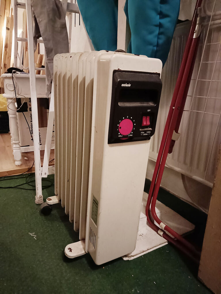 Moving sales shoxxxboxxx