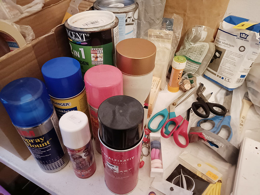 Moving sales shoxxxboxxx