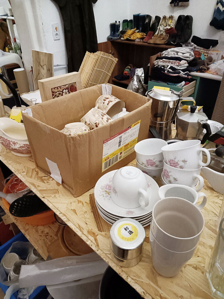 Moving sales shoxxxboxxx