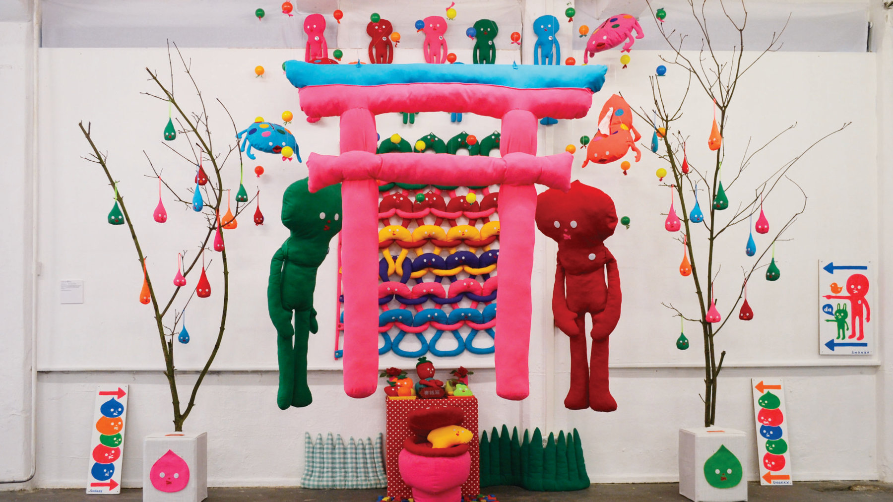 Installation by SHOXXX at Galerie Neutotitan, Berlin